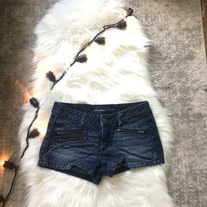 American Eagle Shorts with Zipper Detail!